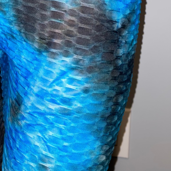 Gym attire Navy blue and Turquoise tie dye. - Picture 2 of 6